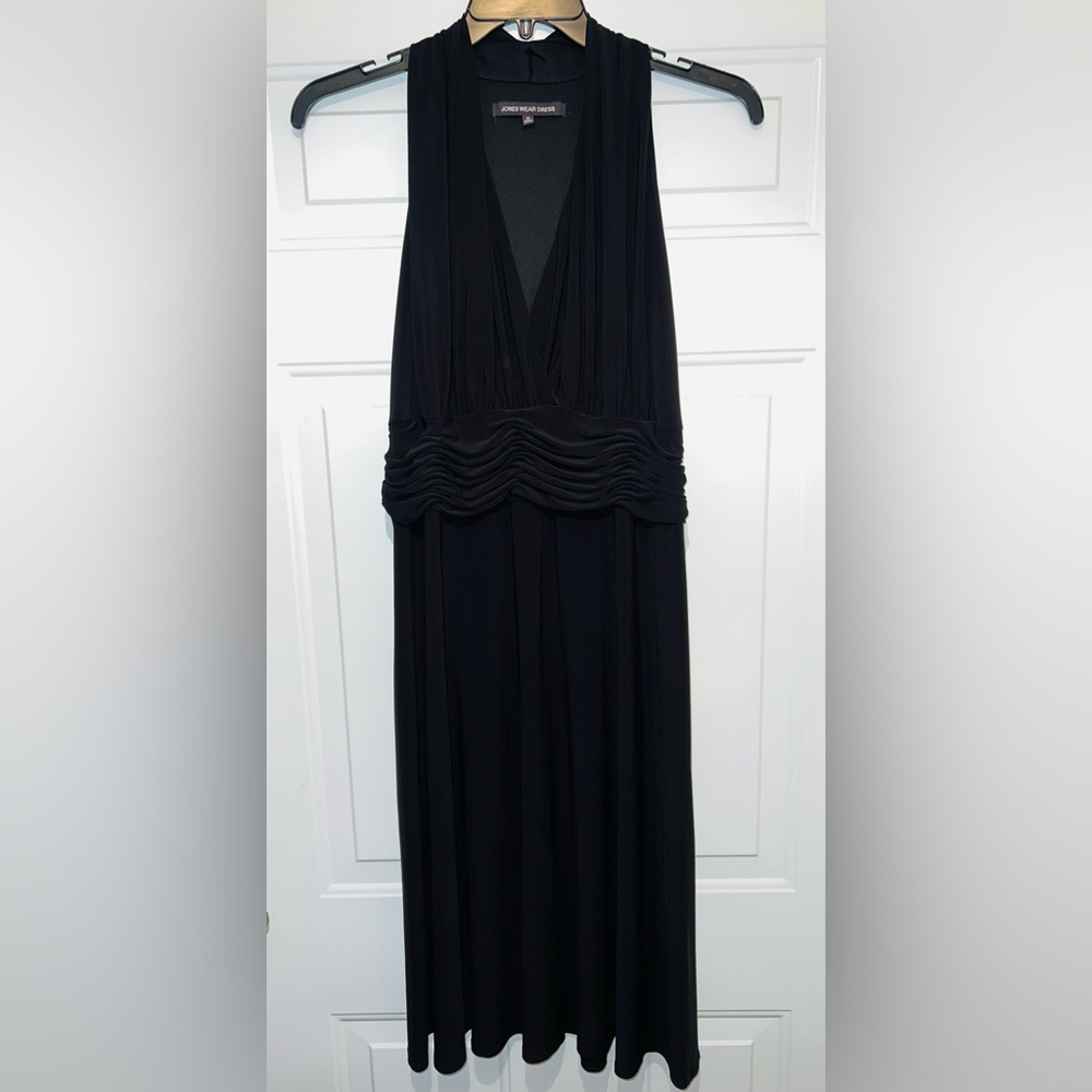 Jones Wear Black Maxi Dress
